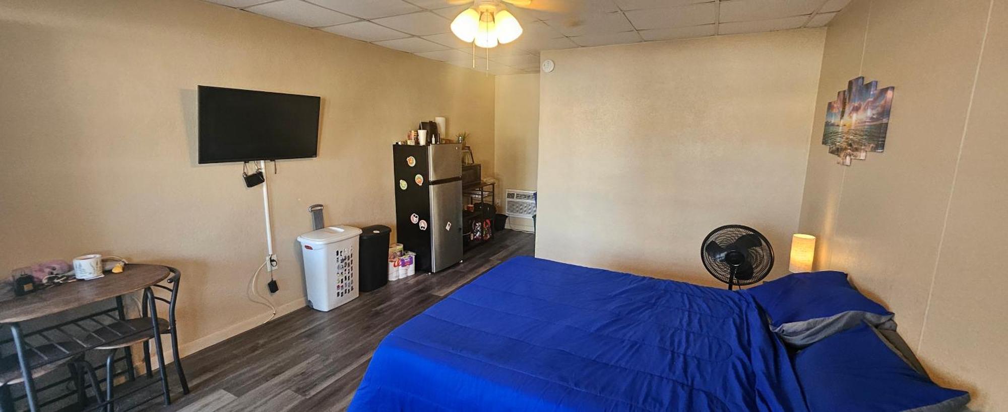 Sebastian Gardens Inn & Suites Екстериор снимка